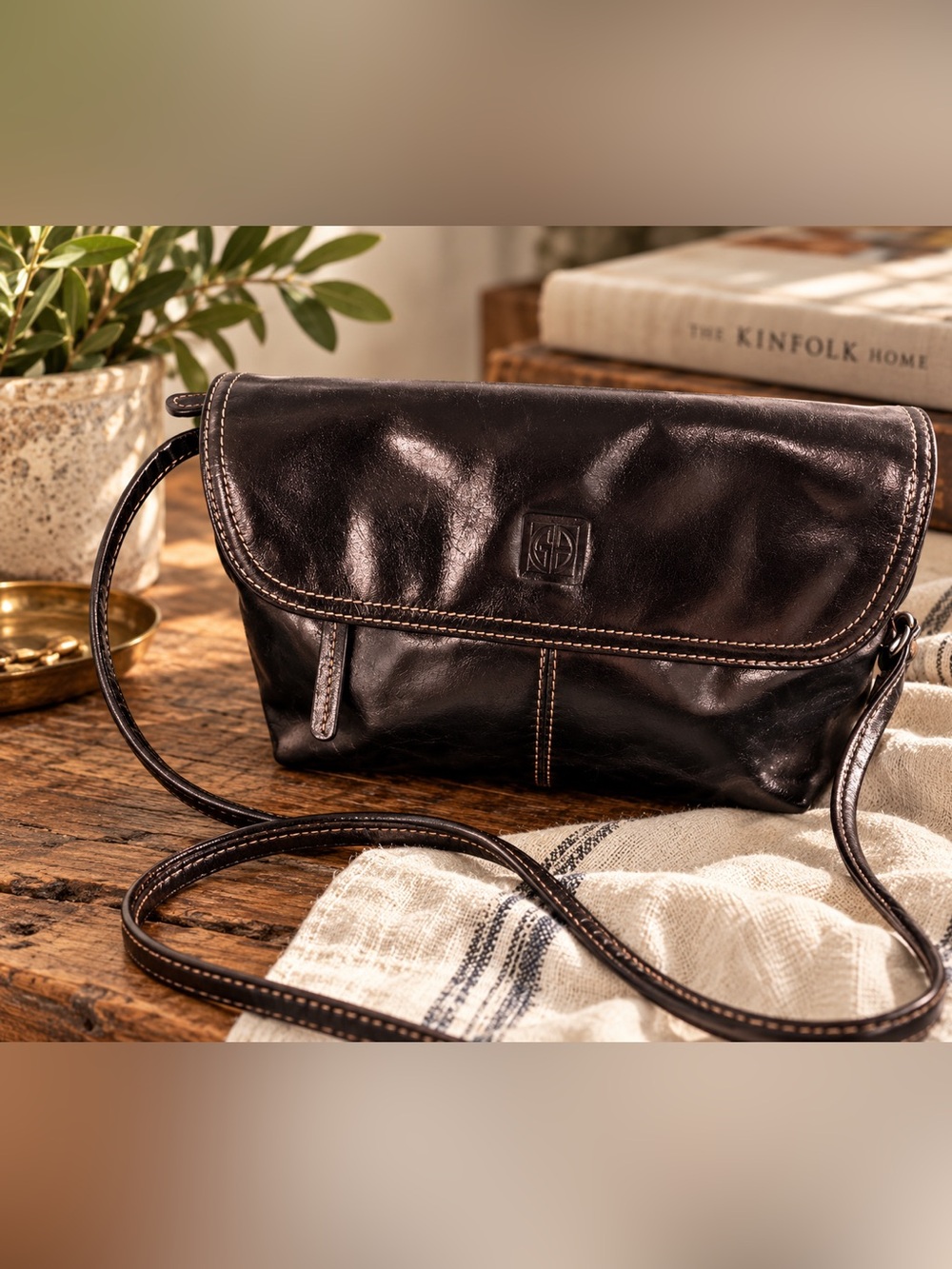 Giani Bernini Black Leather Crossbody Shoulder Bag Y2K Flap Purse